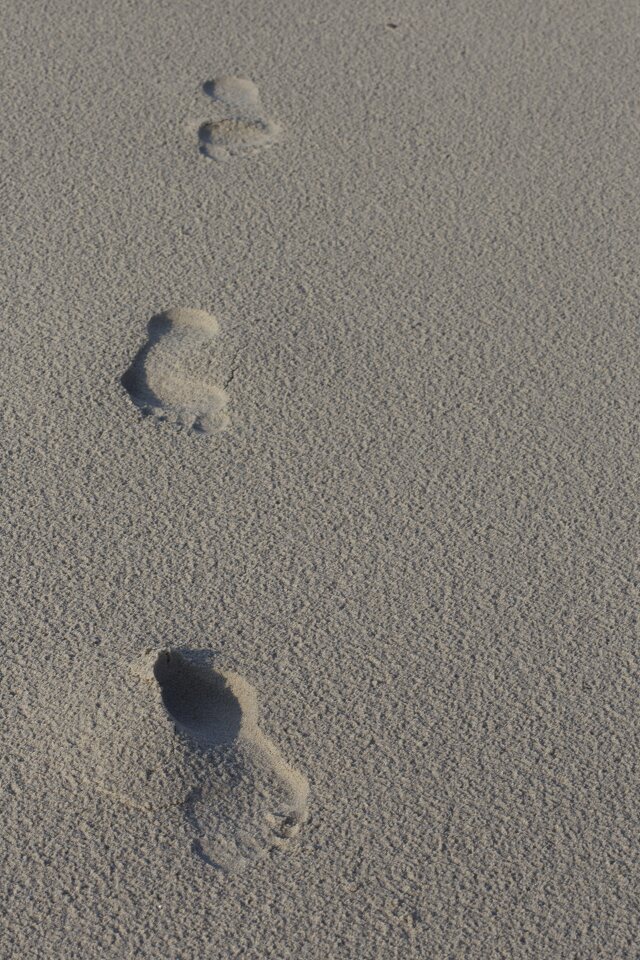 Juodkrantė · pėdos smėly