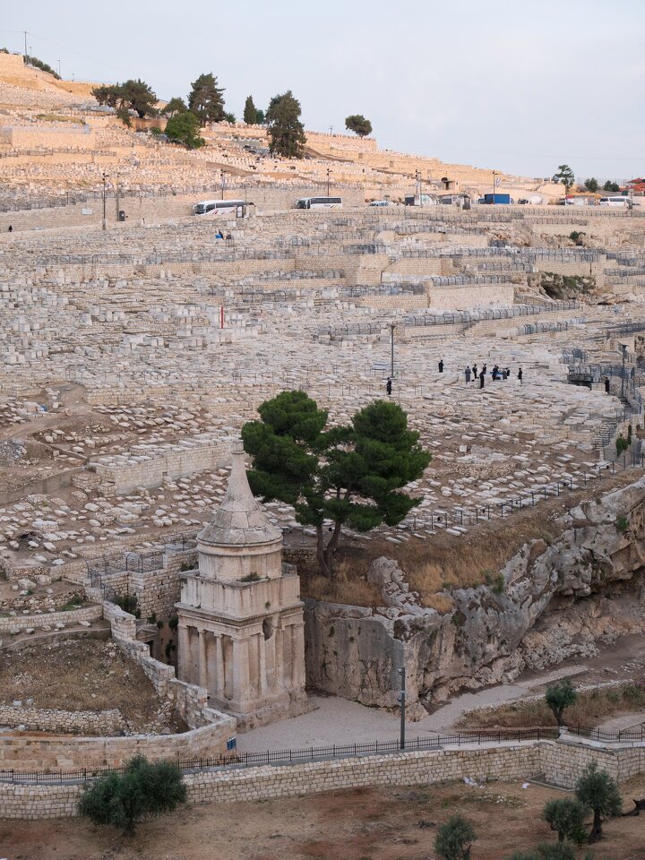 Mount of Olives · Jewish cemetery, Tomb of Absalom