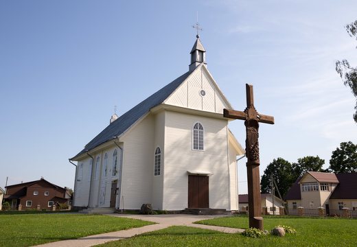 Semeliškių Šv. Lauryno bažnyčia