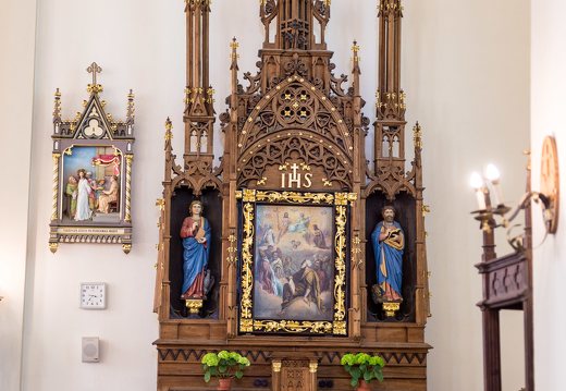 Žasliai · bažnyčios šoninis altorius
