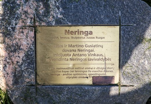 Nida · skulptūros "Neringa" lentelė 