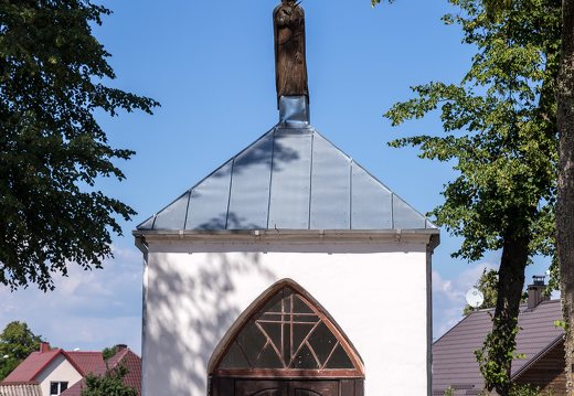 Leipalingio Švč. Mergelės Marijos Ėmimo į dangų bažnyčia · šventoriaus koplytėlė