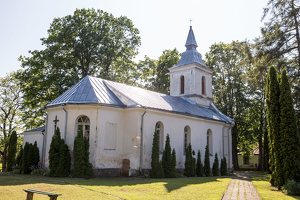 Surdegio bažnyčia